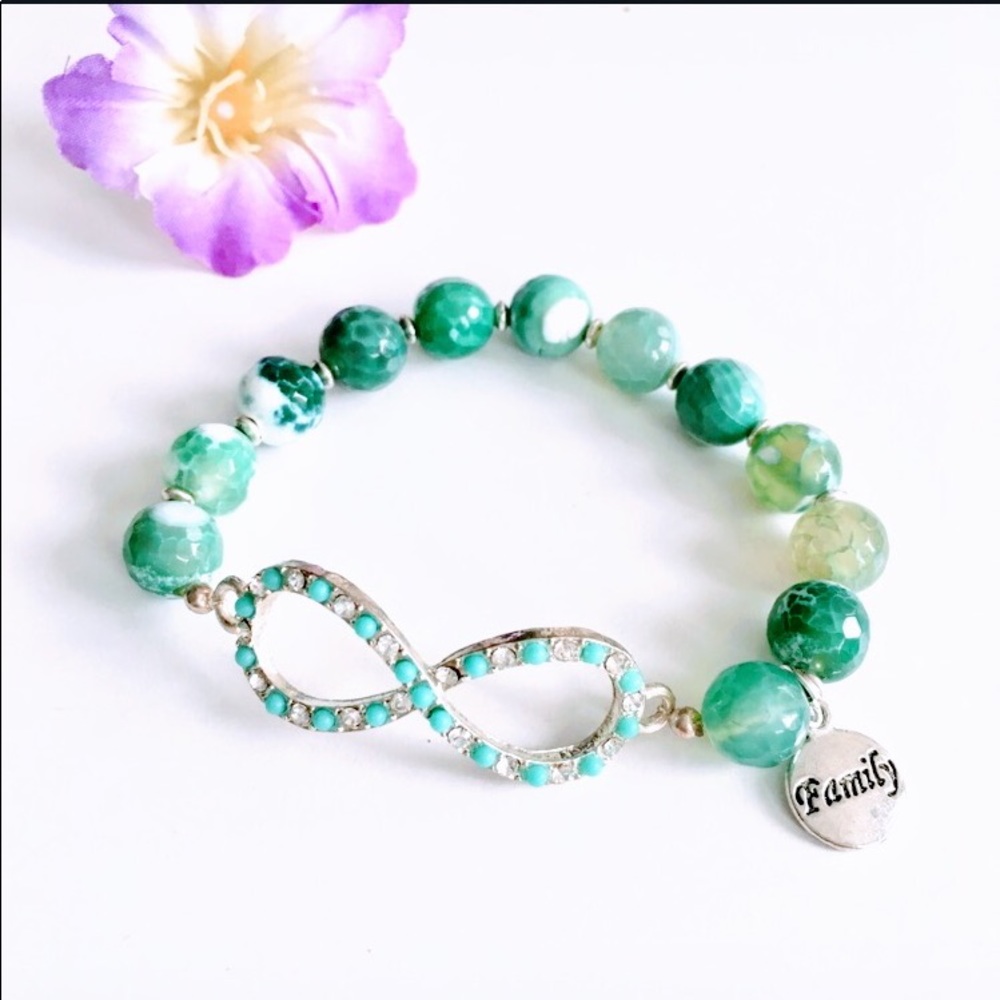 Family And Infinity  charm green beaded bracelet